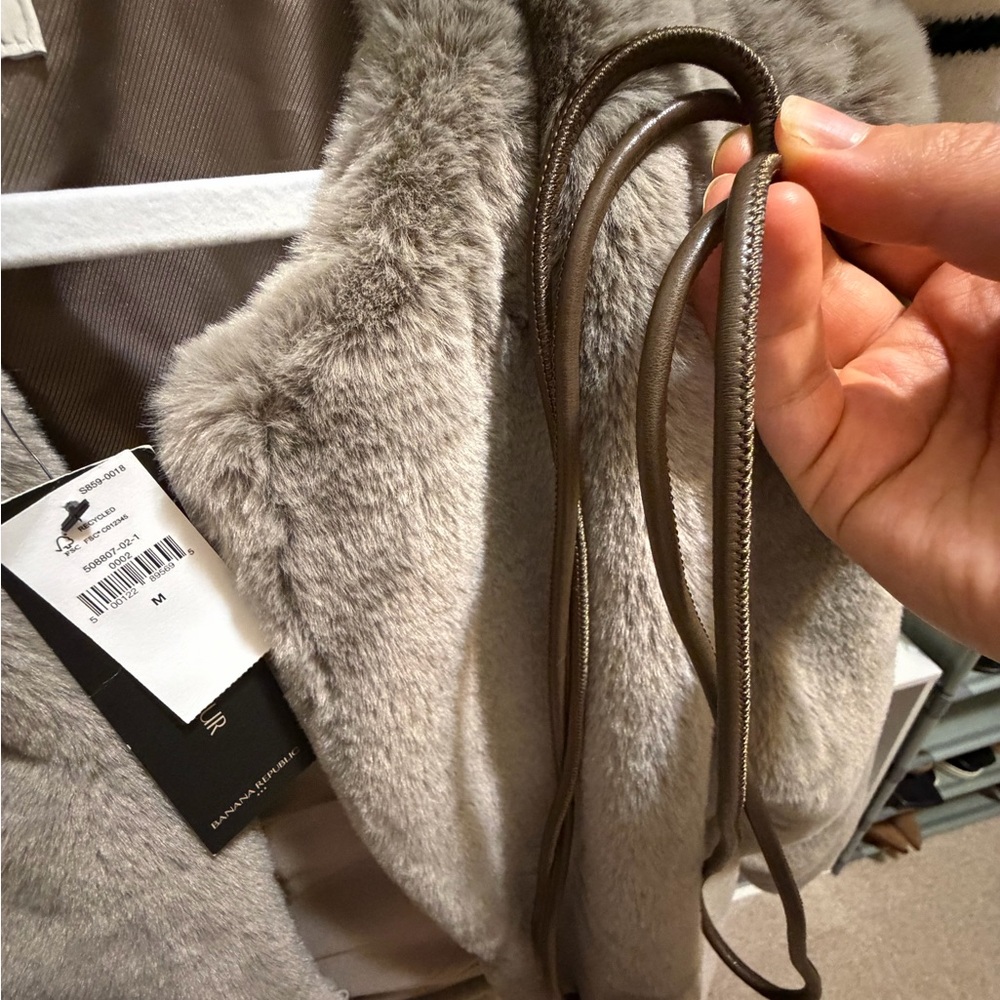 New: Banana Republic Faux Fur Tie Jacket Size Medium Color Sable - Picture 2 of 5